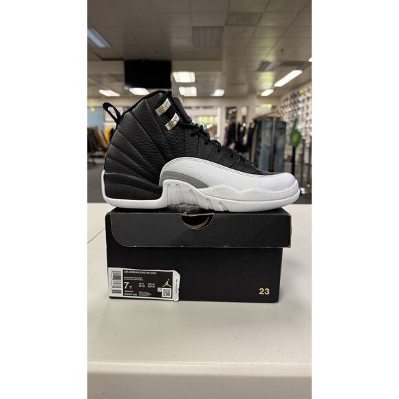 AJ12 Playoffs 7Y - PRE OWNED
